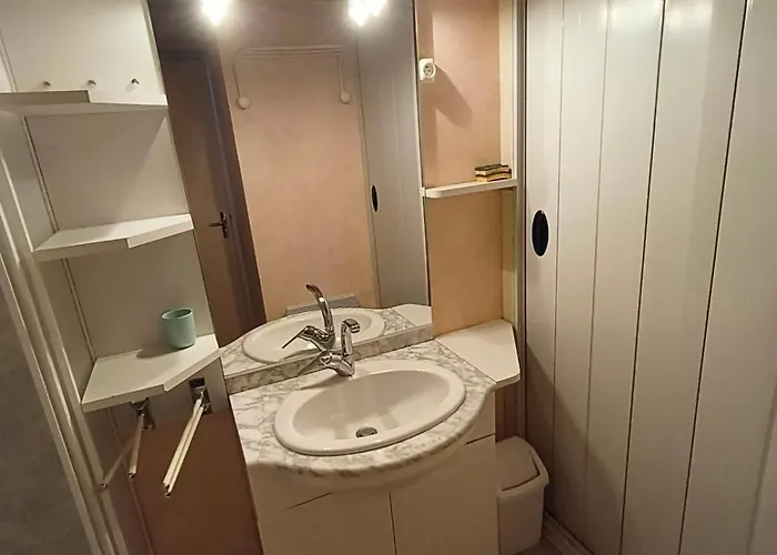 30m2 Pour 4 Pers Avec Canape-lit Et Lit Superpose *